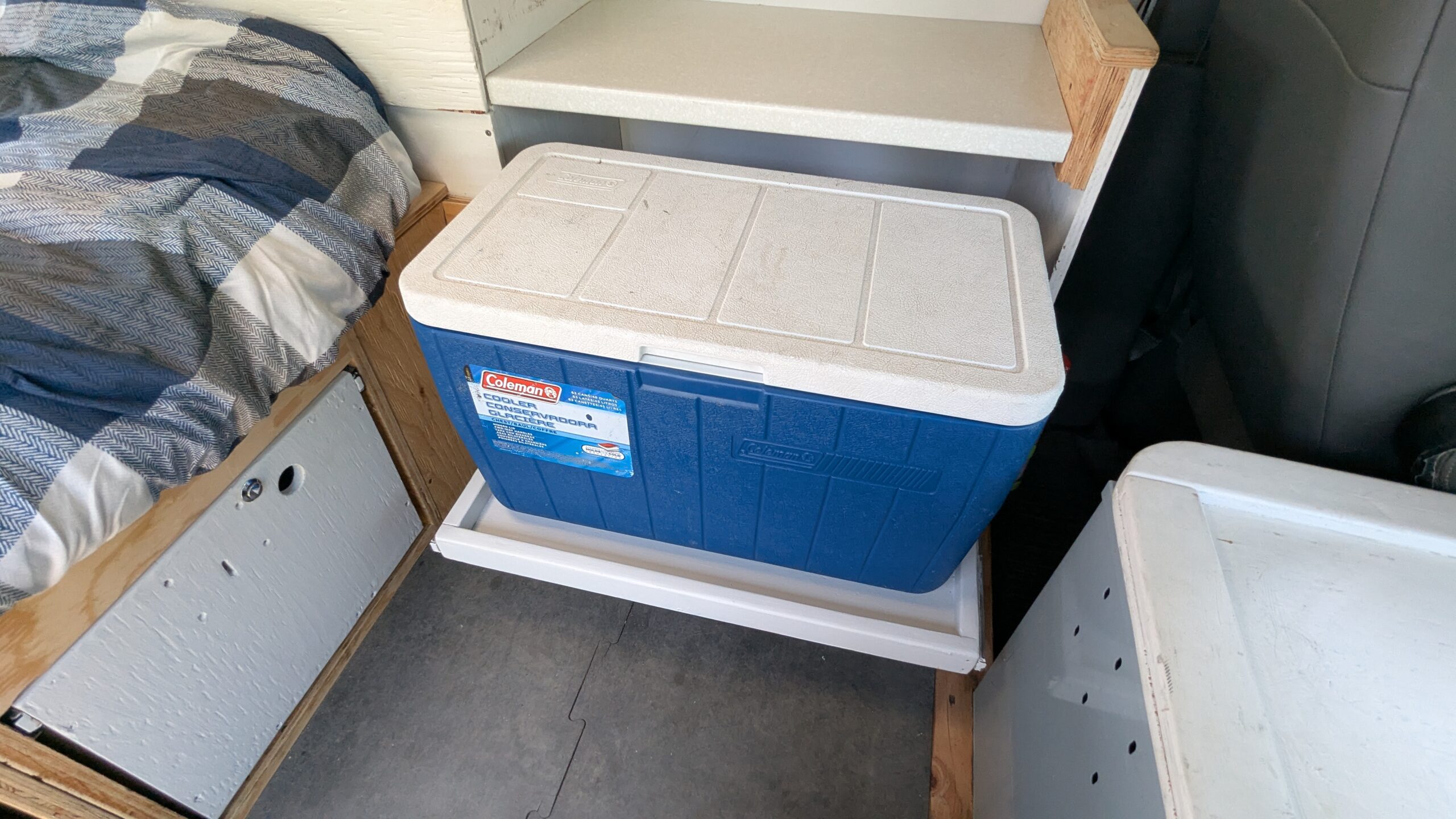 Une glacière non-électrique.