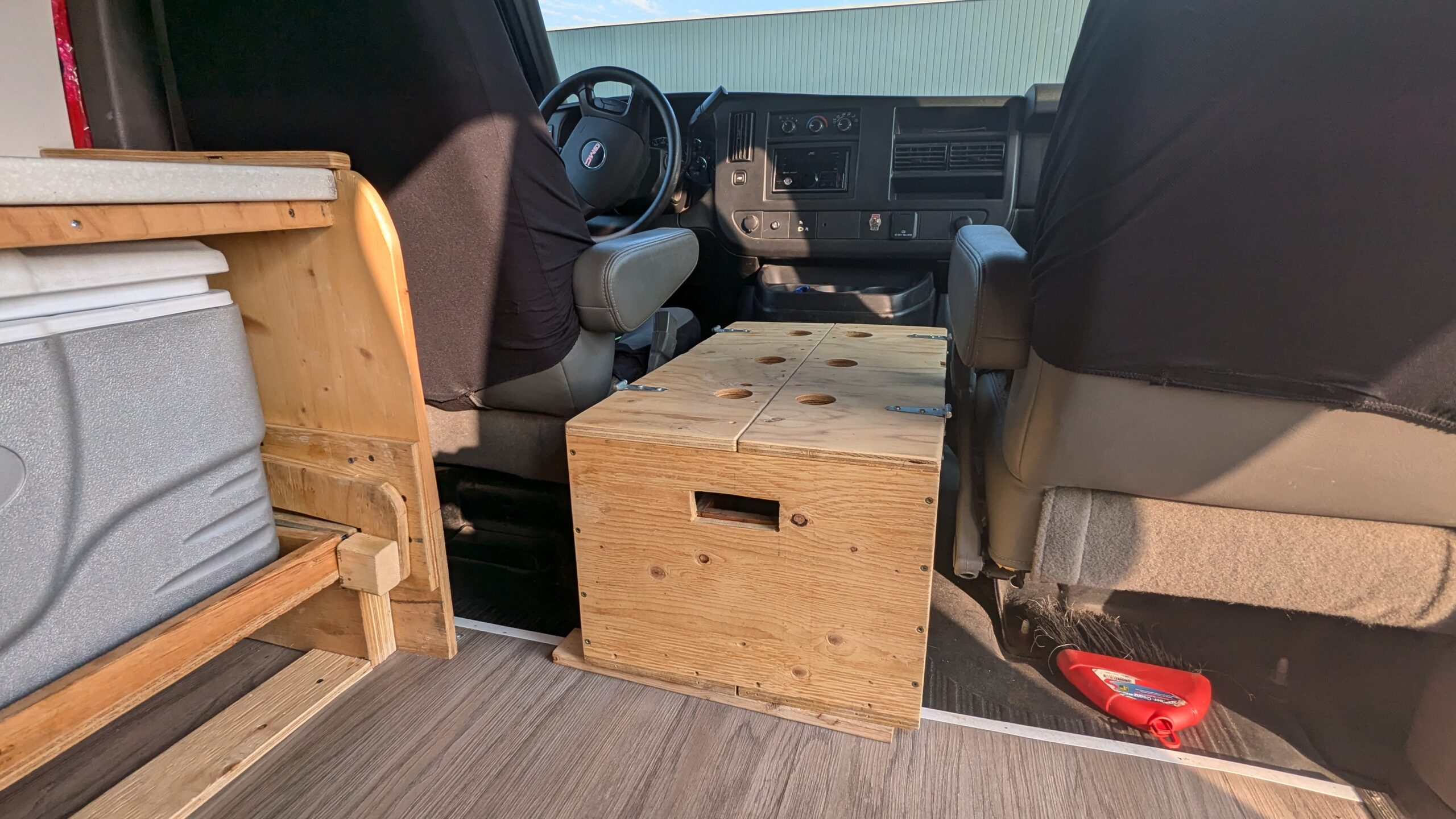 Caisson de rangement ou trône de chien, au choix