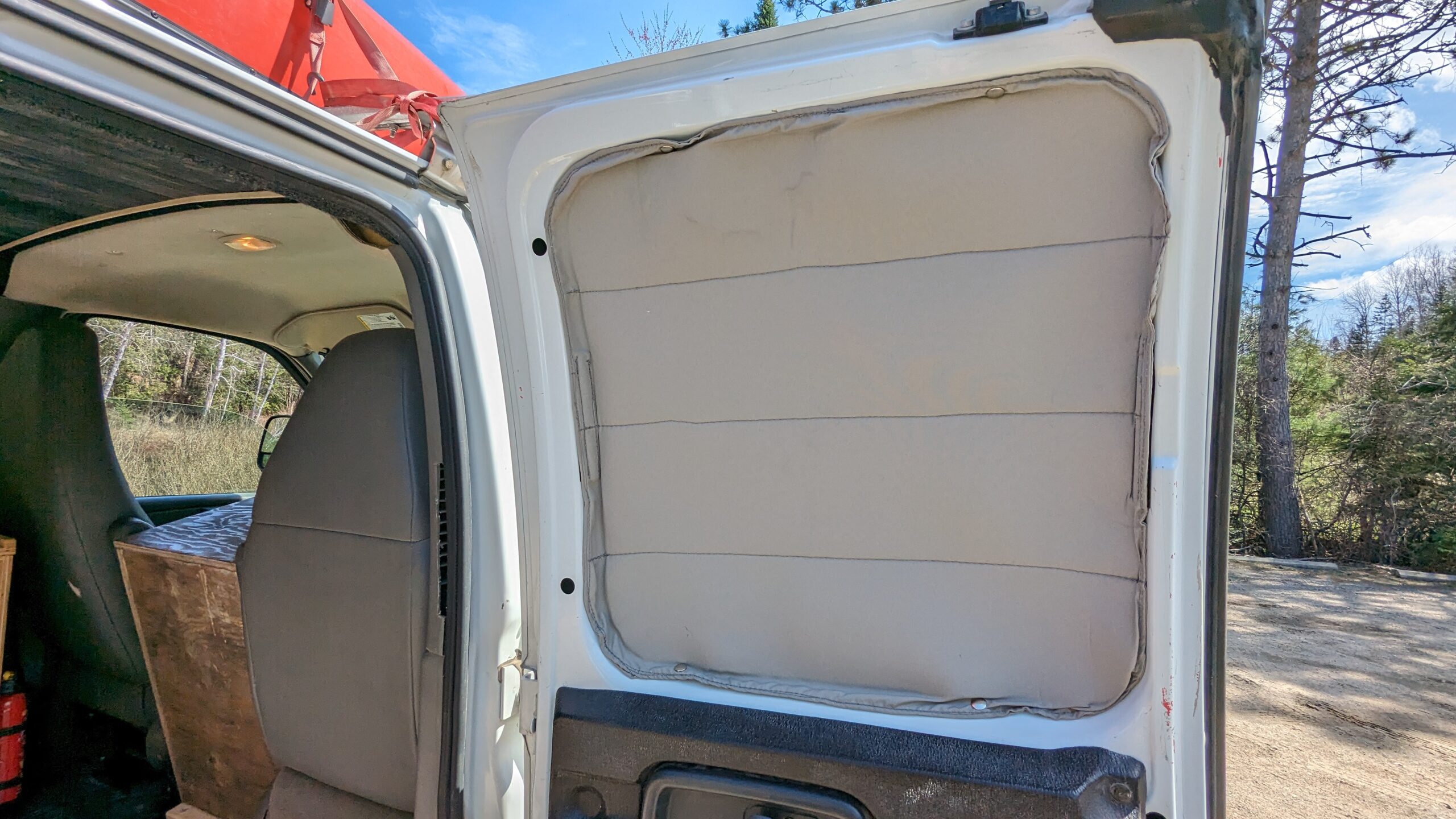 Cache-fenêtres isolés